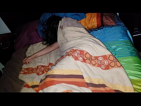 ❤️ सौतेला बेटा सोते समय अपनी युवा सौतेली माँ को डांटता है। ️❌ सुपर पोर्न hi.porno-negrov.ru पर ️